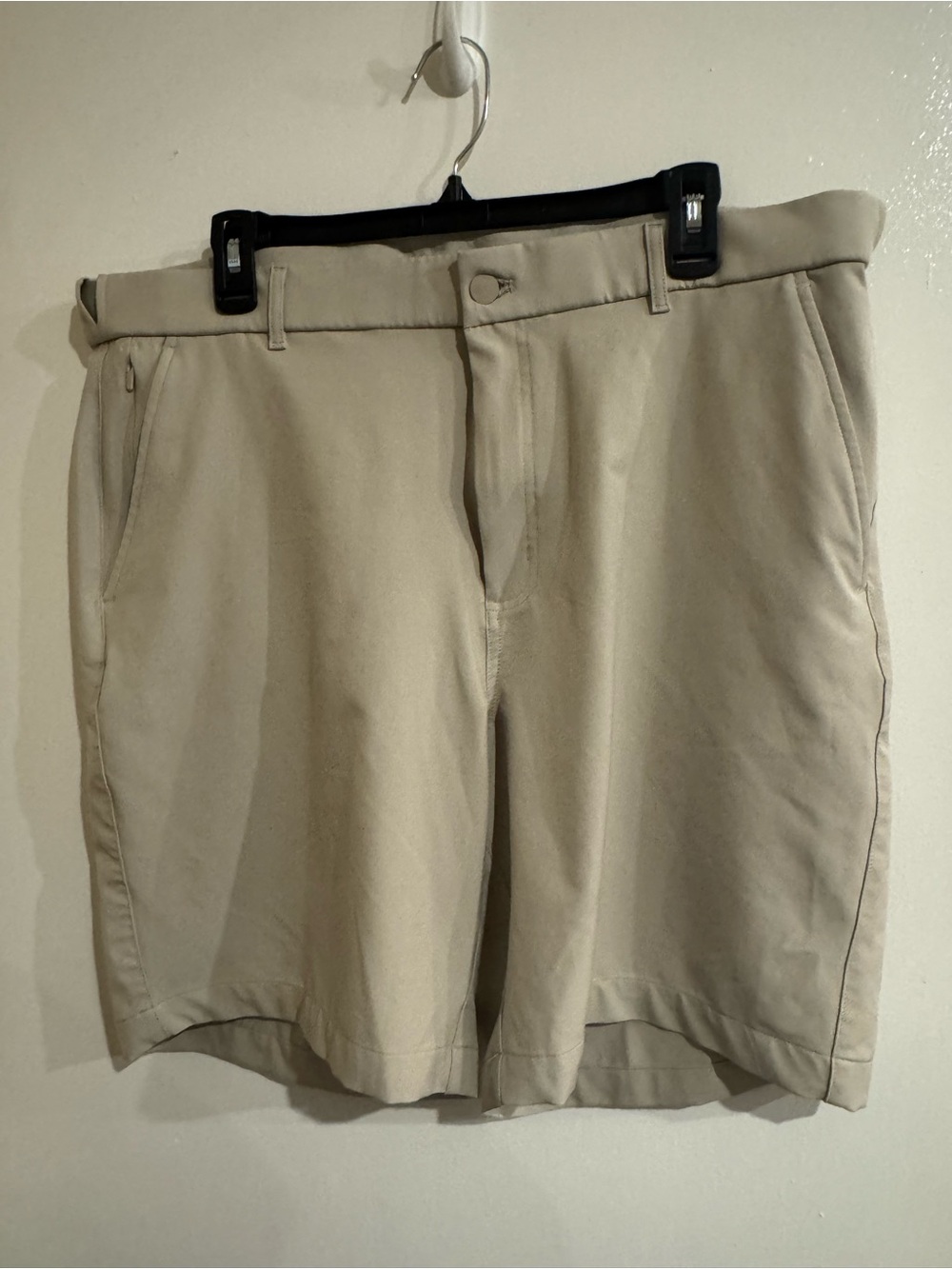 Greg Norman Shorts size 38